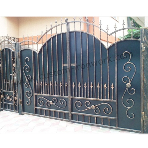 Wrought iron sealing bigger double gate along with side single gate